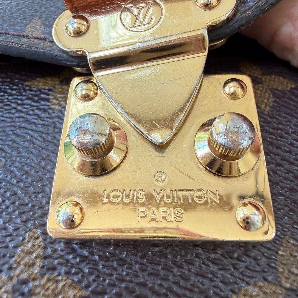 Authentic LOUIS VUITTON METIS Pochette Flap Monogram Leather Top Handle - Picture 7 of 16